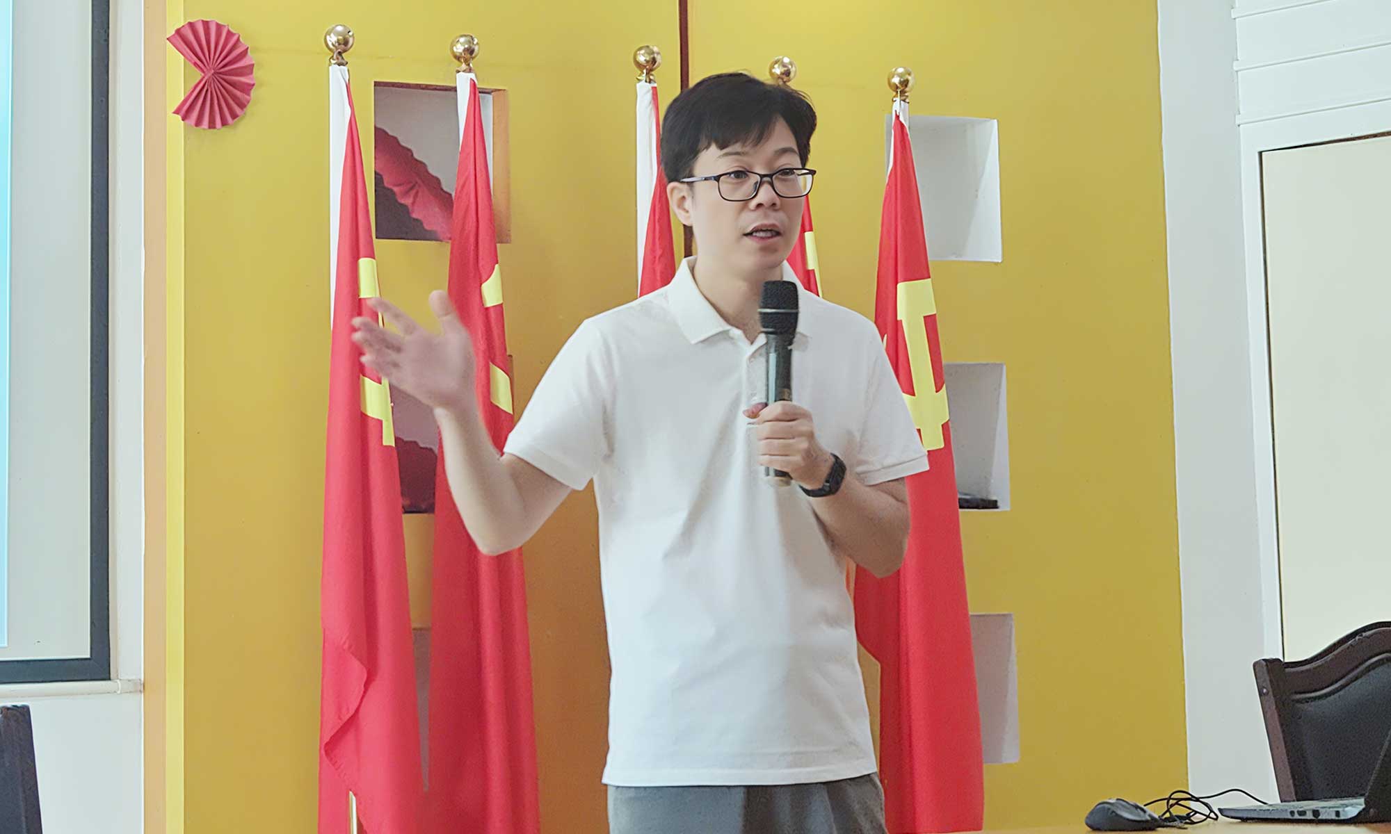 吴灵辉律师在宁波鄞州举办预防校园欺凌主题讲座2